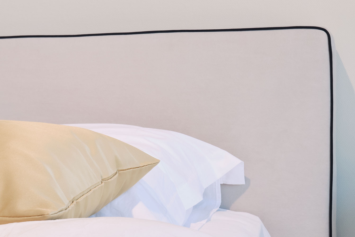 Двуспальные кровати - изображение №11 "Мягкая кровать Малага 160 х 200 см"  на www.Angstrem-mebel.ru